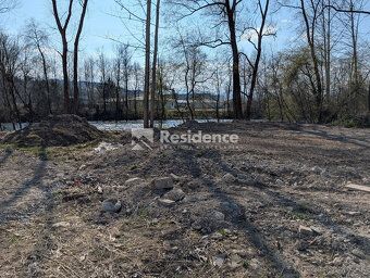 Realitná kancelária RESIDENCE ponúka stavebný pozemok s práv