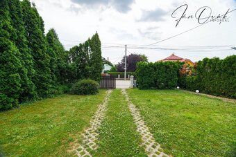 Ponúkame vám na predaj stavebný pozemok v obci ROZHANOVCE so
