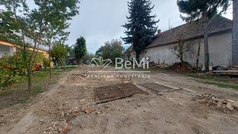 Typ: Pozemky - bývanie Ulica: Veľký Cetín Obec: Veľký Cetín
