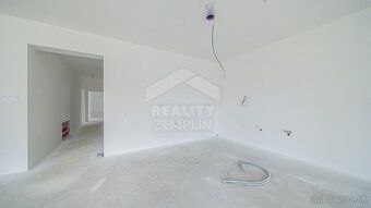 Reality Zemplín ponúka na predaj 4-izbový bungalov v štádiu 