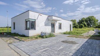Reality Zemplín ponúka na predaj 4-izbový bungalov v štádiu 