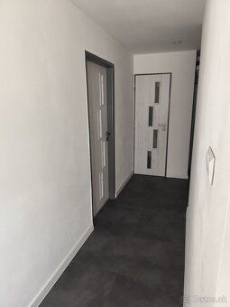 Predám zrekonštruovany 2 izbový byt vo Valaskej,viac info po
