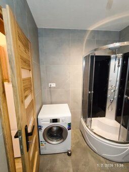 Ponúkam na prenájom nadštandardný 1 izbový byt s rozlohou až