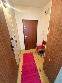Ponúkame na predaj 1-izbový byt s výmerou 36,2 m² vo vyhľadá