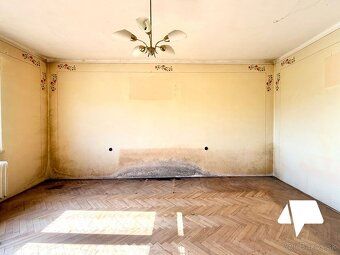 Ponúkame na predaj priestranný rodinný dom v obci Martin nad