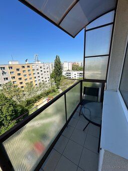 Ponúkame na prenájom moderný 3-izbový byt (76 m²) po komplet