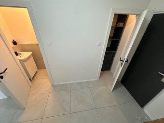 Ponúkame na prenájom moderný 3-izbový byt (76 m²) po komplet