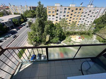Ponúkame na prenájom moderný 3-izbový byt (76 m²) po komplet