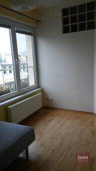 Typ: 3-izbový byt Ulica: Teslova Obec: Bratislava-Ružinov
Po