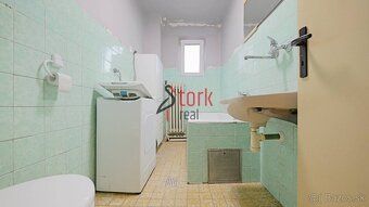 StorkReal Vám ponúka na predaj starší rodinný dom s pozemkom