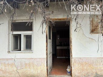ID:3866 Ponúkam na predaj starší kamenný dom v obci Poruba p