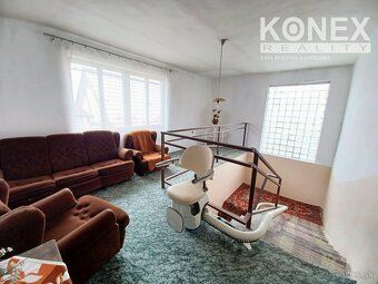 ID:3877
Ponúkame na predaj priestranný rodinný dom v centre 