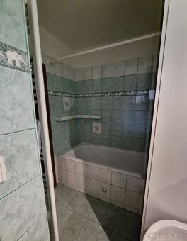 Ponúkam na prenájom 2-izbový byt v centre Banskej Bystrice, 