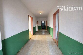 Rodinný dom s veľkým pozemkom na začiatku obce Malý Šariš – 