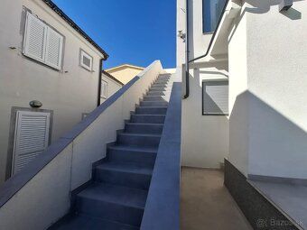 DADOT ponúka na predaj je dvojizbový apartmán nachádzajúci s