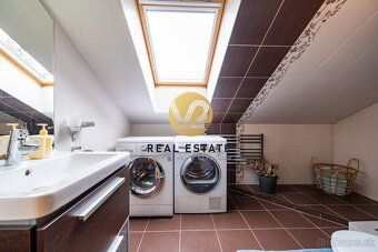 V2 real estate ponúka priestory na prenájom:
lokalita: Nitra