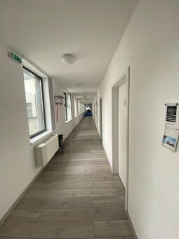 Ponúkame na prenájom novostavbu kancelárskych priestorov v B