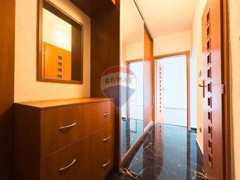 Realitná kancelária RE/MAX Vám ponúka na prenájom 2 - izbový