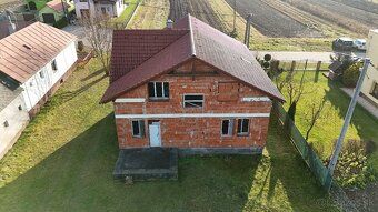 🏡 EXKLUZÍVNE Na predaj rozostavaný poschodový tehlový dom v 