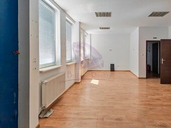 Realitná kancelária Briliant reality Vám ponúka na prenájom 