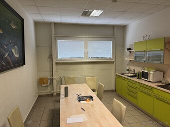 Realitná kancelária KNB - Komerčné Nehnuteľnosti Bratislava 
