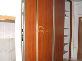 Ponúkame na prenájom príjemný a kompletne zariadený tehlový 
