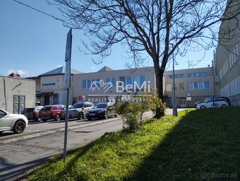 Typ: Kancelárie Ulica: T.G.Masaryka Obec: Lučenec
ID:209-26-