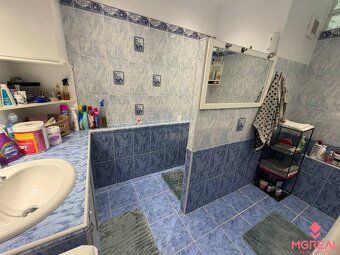 Ponúkame Vám na predaj veľkometrážny 2 izbový byt s balkónom