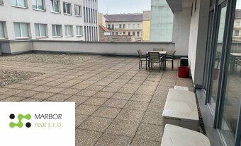 Ponúkame na prenájom reprezentatívne kancelárske priestory v