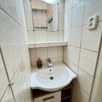 Na prenájom priestranný 2-izbový byt (50 m²) – Nové Mesto, l