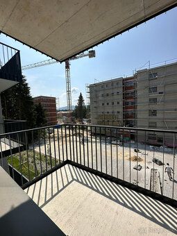 Typ: 1-izbový byt Ulica: štvrť Kasárne Mestská časť: Brezno 