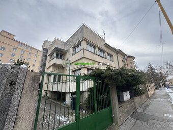 Ponúkame na prenájom spodné podlažie v rodinnom dome, úžitko