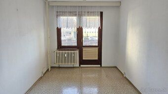 Ponúkame exkluzívne na predaj 3-izbový byt s balkónom na ul.