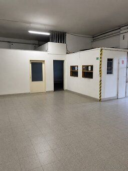SKLAD 1474 m² S RAMPAMI PRE KAMIÓNY | BANSKÁ BYSTRICA – ZVOL