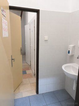 SKLAD 1474 m² S RAMPAMI PRE KAMIÓNY | BANSKÁ BYSTRICA – ZVOL