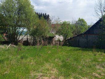Ponúkame Vám exkluzívne na predaj :
rovinatý pozemok s výmer