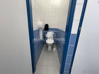 Typ: Administratívne objekty Ulica: Štúrova Mestská časť: St