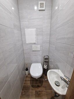 Ponúkame Vám na predaj pekný, 3 izbový byt o výmere 62,5 m2 