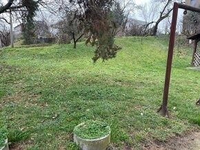 IZBA S BALKONOM ČERMÁŇ K dispozicii izba s balkonom.
V kupel
