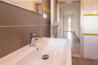 Ponúkame na predaj moderný 4-izbový rodinný dom – bungalov v