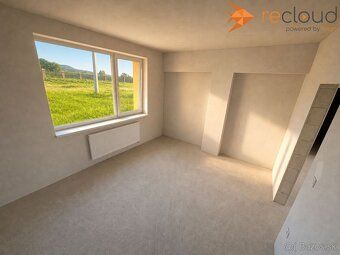 Ponúkame na predaj 3‑izbový holobyt o výmere 85,07 m², situo