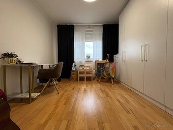 Ponúkame na predaj priestranný 4-izbový byt s výmerou 100 m²