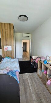 Na predaj 5-izbovy dom v dvojdome. Lokalita Slovensky Grob, 