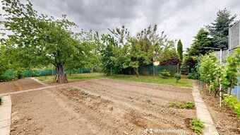 Šaľa – Kráľovská ul | Rodinný dom na bývanie + pozemok 1 332