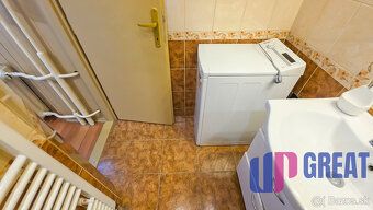 Typ: 3-izbový byt Obec: Jablonov
Realitná kancelária UPgreat