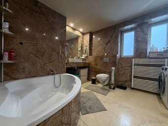 Ponúkam na predaj exkluzívny 3-izbový byt s výmerou 80 m² v 