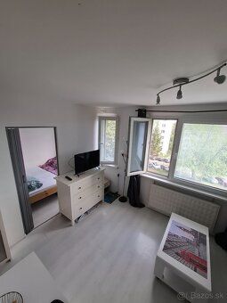 Dám do prenájmu 1 izbový byt na Veternej ulici v Trnave. Byt