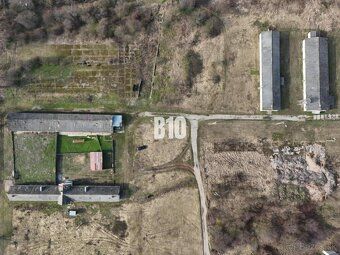 B10 Vám ponúka na predaj poľnohospodársky areál nachádzajúci