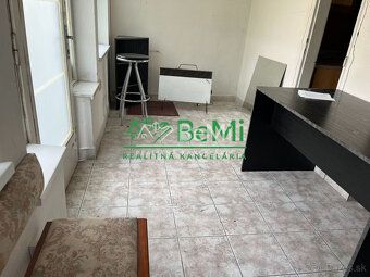 Typ: Rodinný dom Obec: Levice
Ponúkame Vám na predaj 2 rodin