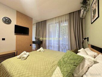 bd14514
🌿 Designové studio 50 metrů od pláže – První linie a